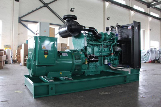 民丰320kw康明斯柴油发电车出租组图片 民丰320kw康明斯柴油发电车出租组图片